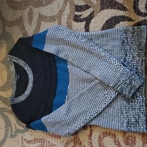 Beautiful sweater by I 💗 Ronson size M